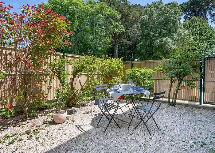 Rez-de-jardin Pour 3 Personnes Proche De La